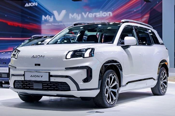 A white car on displayDescription automatically generated